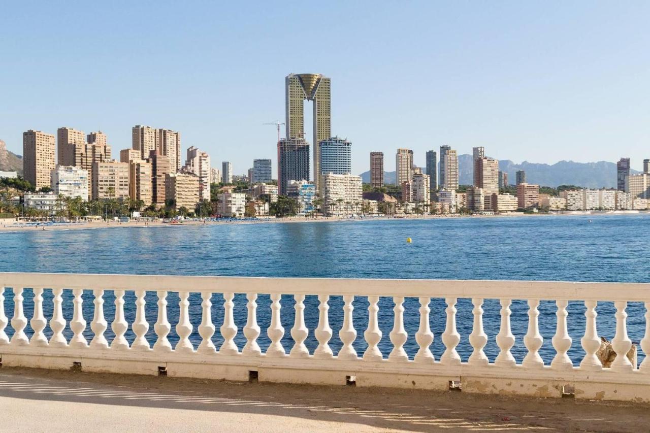 Balaustrada del paseo de Poniente