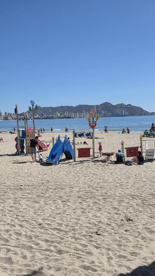 Arena de la Playa de Poniente
